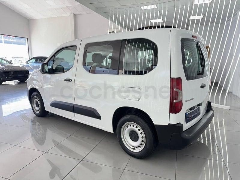 Usado Citroën Berlingo Live 76 CV (55 kW) 2019 Blanco Monovolumen