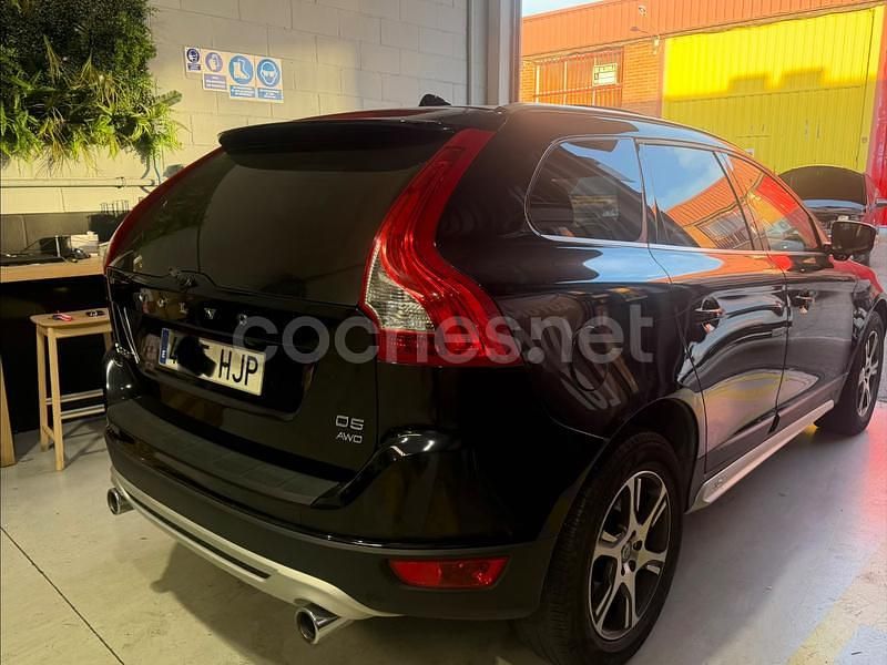 Negro Usado 2012 Volvo XC60 Momentum SUV | 9500 € (Precio justo) - Imagen 1/4