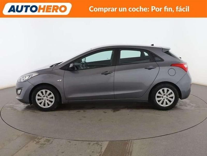 Usado Hyundai i30 101 CV (74 kW) 2015 Gris Utilitario