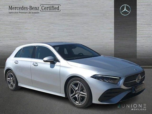 Usado Mercedes A180 136 CV (100 kW) 2026 Plata hightech