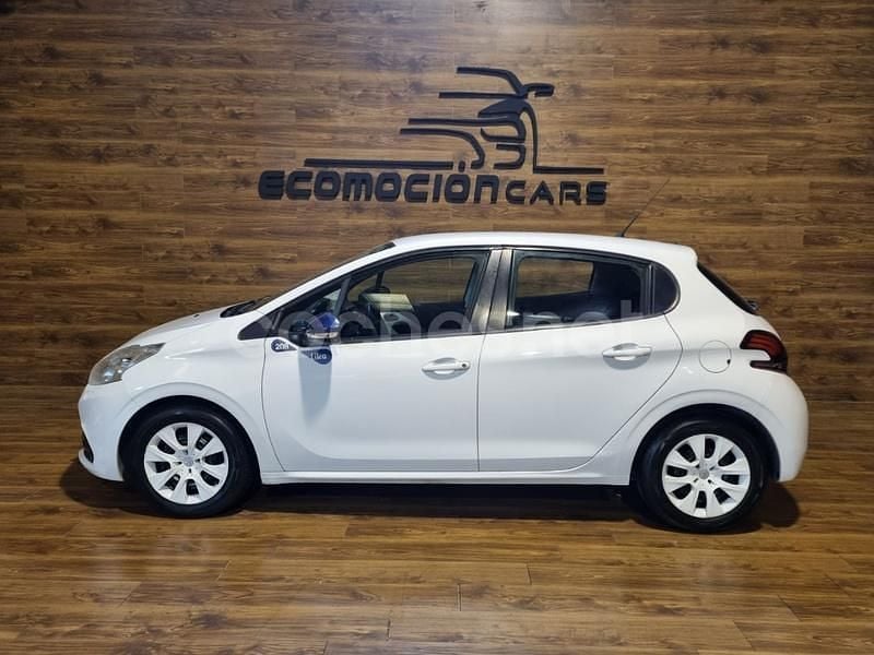Usado Peugeot 208 75 CV (55 kW) 2015 Blanco Utilitario