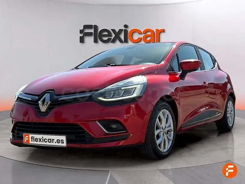 Usado Renault Clio IV Zen 110 CV (80 kW) 2018 Rojo Berlina