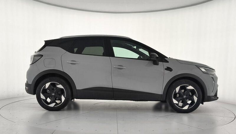 Usado Renault Captur Techno 100 CV (73 kW) 2025 Gris SUV