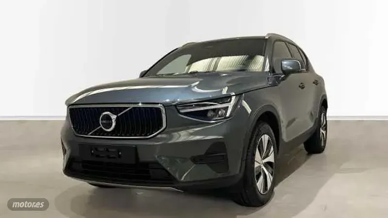 Nuevo Volvo XC40 Core 163 CV (119 kW) 2026 Verde SUV