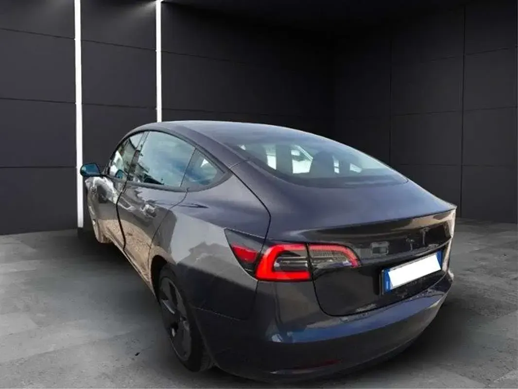 Usado Tesla Model 3 324 kW (441 CV) 2021 Gris Berlina