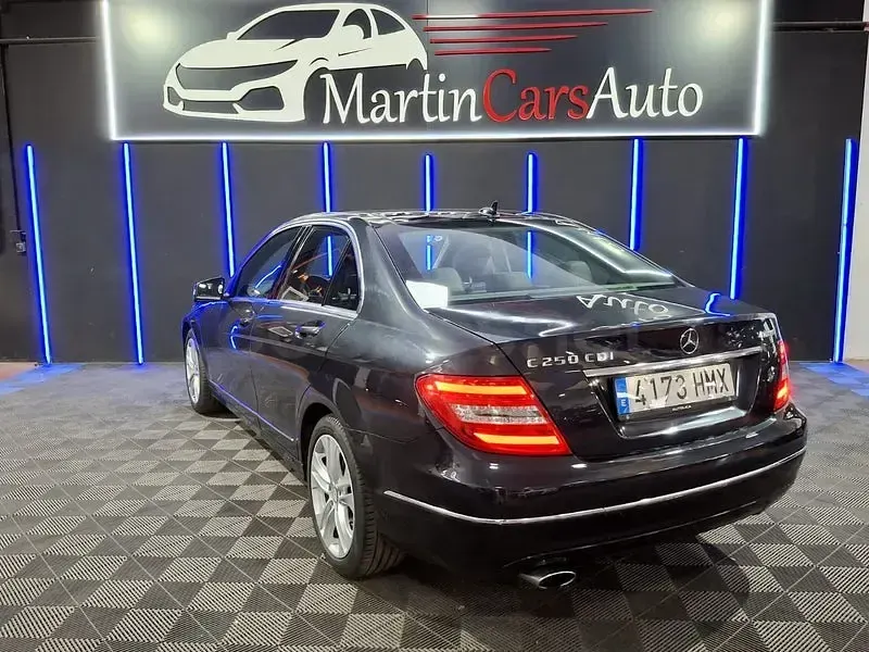 Usado Mercedes C250 Avantgarde 204 CV (150 kW) 2012 Negro Berlina
