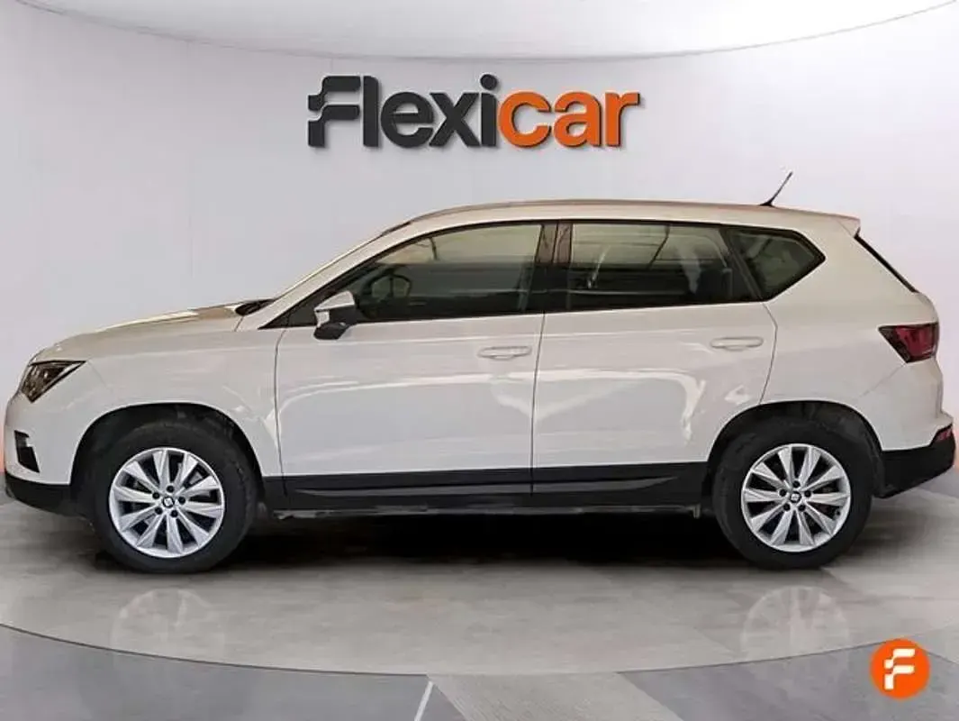 Usado Seat Ateca Style 150 CV (110 kW) 2017 Blanco SUV
