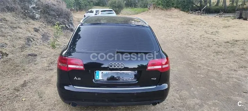 Usado Audi A6 136 CV (100 kW) 2011 Negro Familiar