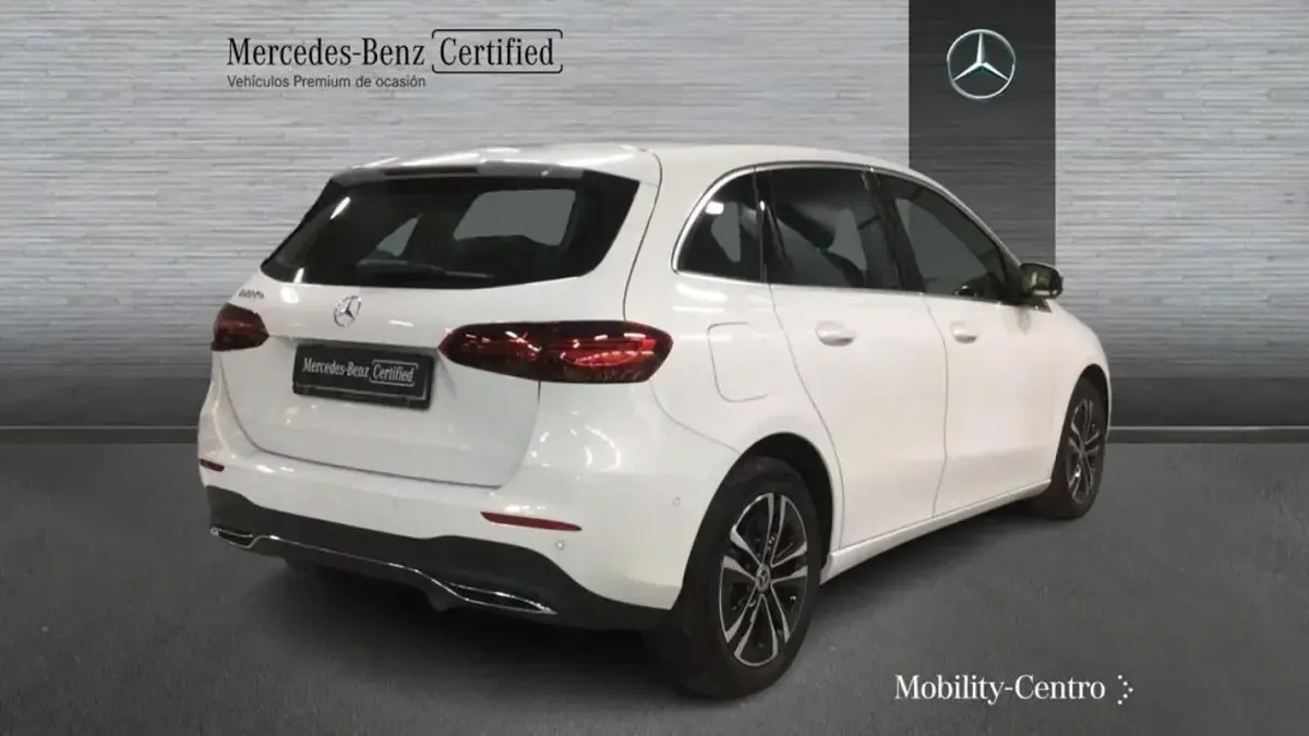 Usado Mercedes B250e 163 CV (119 kW) 2024 Blanco digital Utilitario