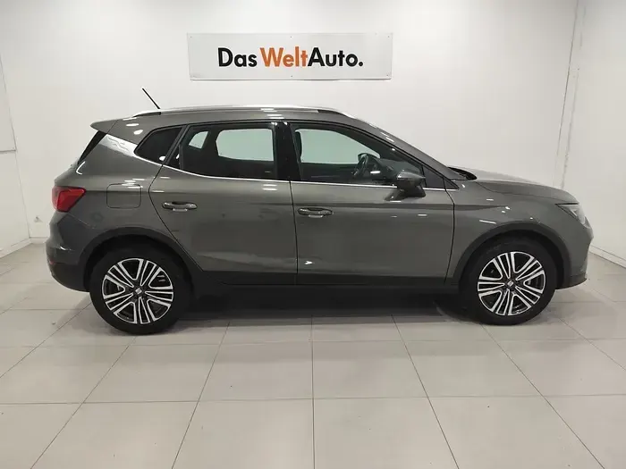 Usado Seat Arona Xperience 115 CV (84 kW) 2025 Gris SUV