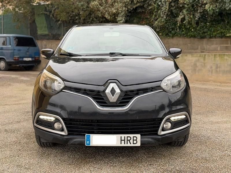 Usado Renault Captur Intens 90 HP (66 kW) 2013 Preto SUV