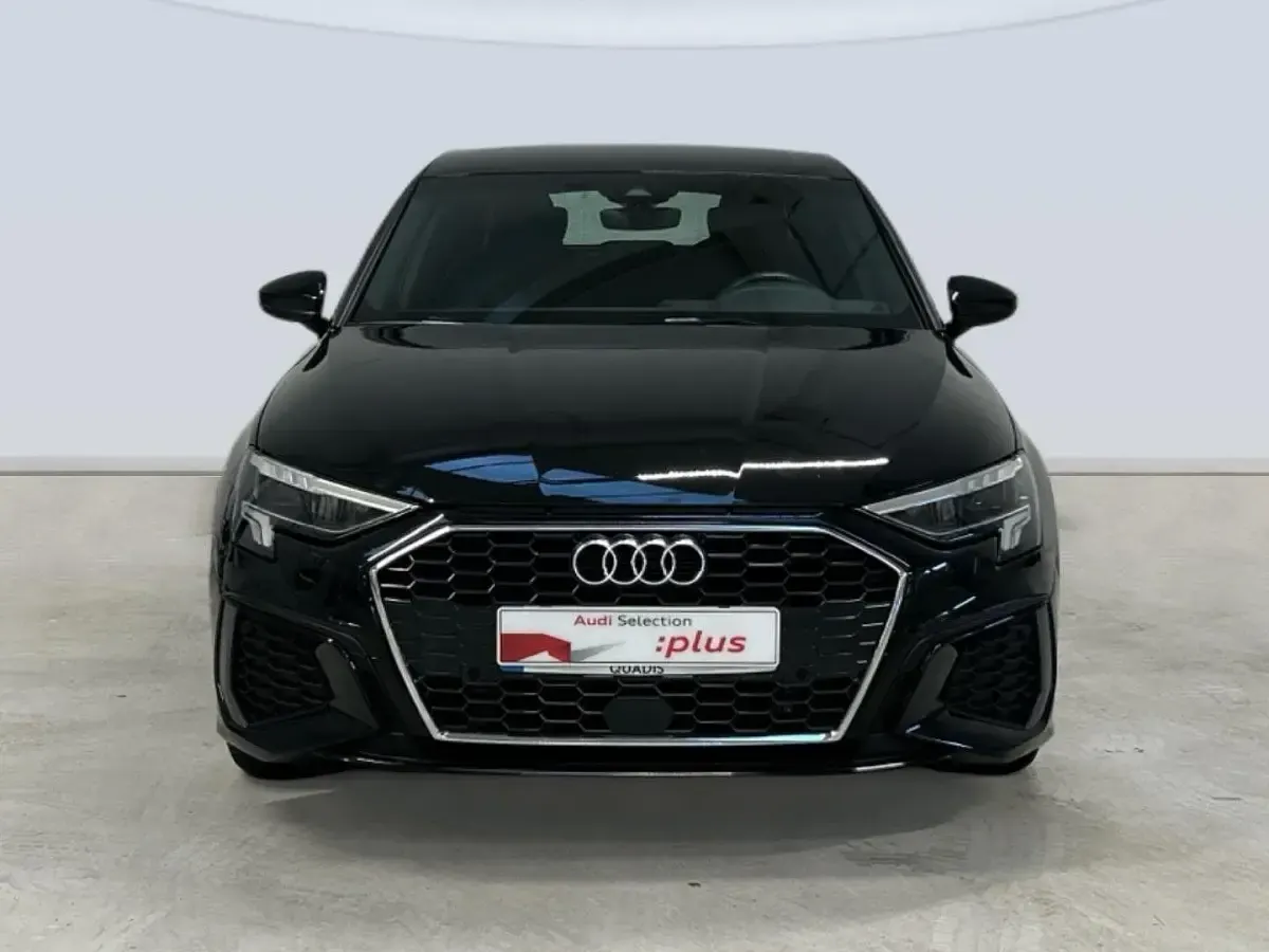 Usado Audi A3 Sportback S-Line 204 CV (150 kW) 2022 Negro Utilitario