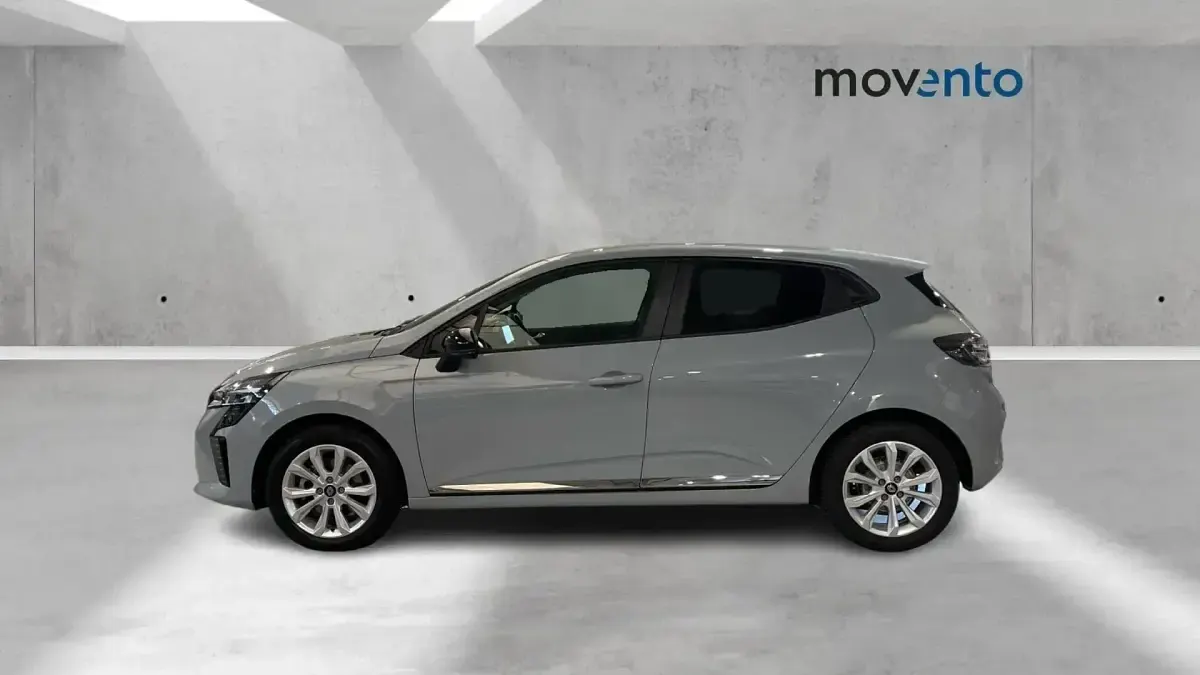 Usado Renault Clio V Evolution 100 CV (73 kW) 2025 Gris Berlina
