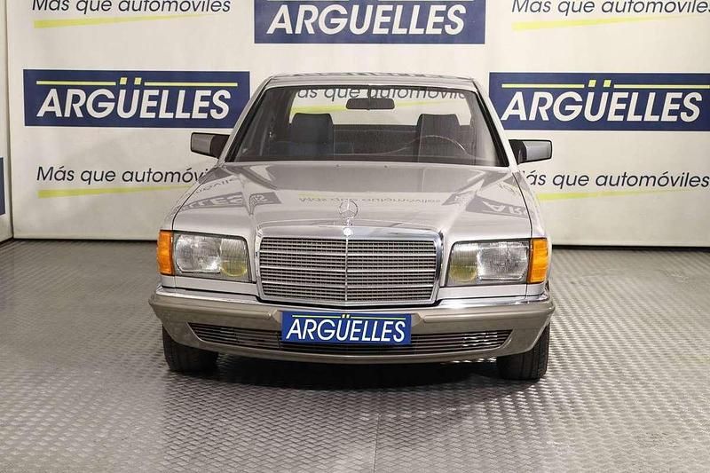 Usado Mercedes S280 154 CV (113 kW) 1984 Gris Berlina