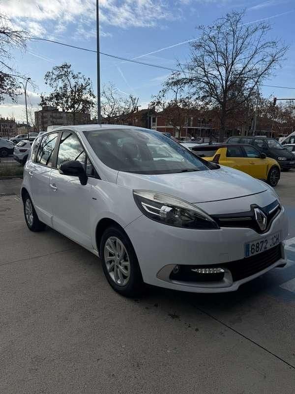 Blanco Usado 2015 Renault Scénic III LIMITED Monovolumen | 12.900 € (Un poco caro) - Imagen 1/4