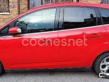 Usado Ford C-MAX Trend 115 CV (84 kW) 2010 Rojo Monovolumen