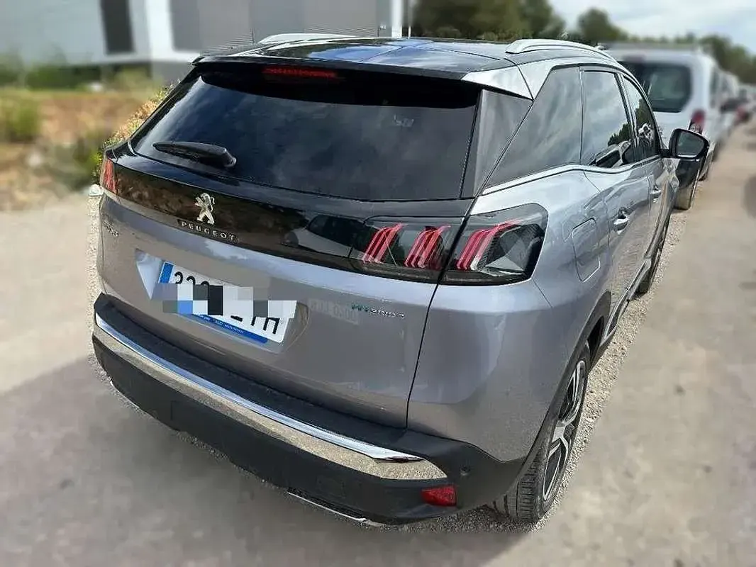 Usado Peugeot 3008 GT 300 CV (220 kW) 2022 Gris SUV