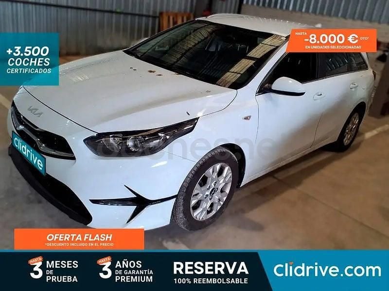 Usado Kia Ceed 136 CV (100 kW) 2023 Blanco Utilitario