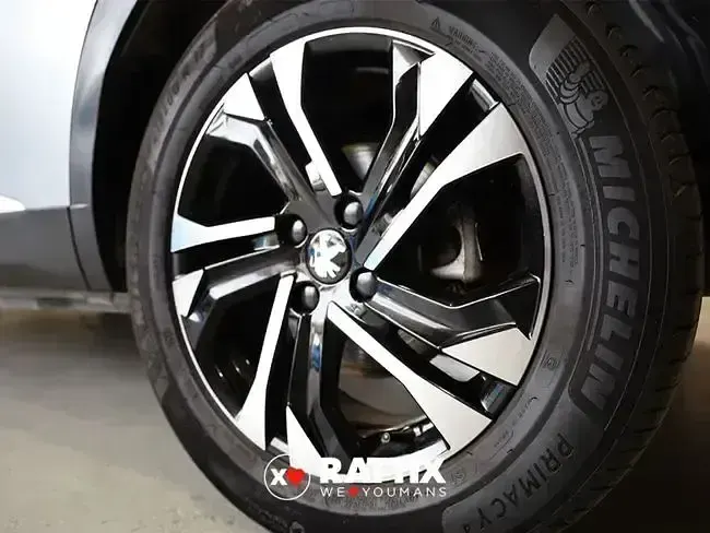 Usado Peugeot e-2008 Active 100 kW (136 CV) 2021 Gris SUV
