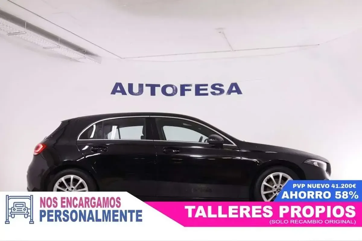 Usado Mercedes A180 116 CV (85 kW) 2018 Negro Berlina