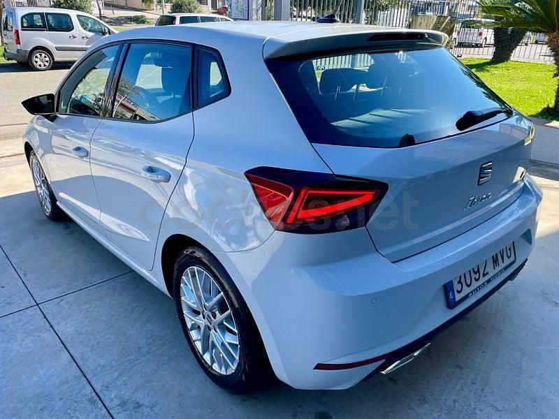 Usado Seat Ibiza FR 115 CV (84 kW) 2024 Blanco Utilitario