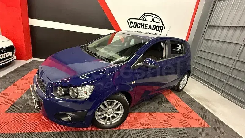 Usado Chevrolet Aveo LT 95 CV (69 kW) 2014 Azul Berlina