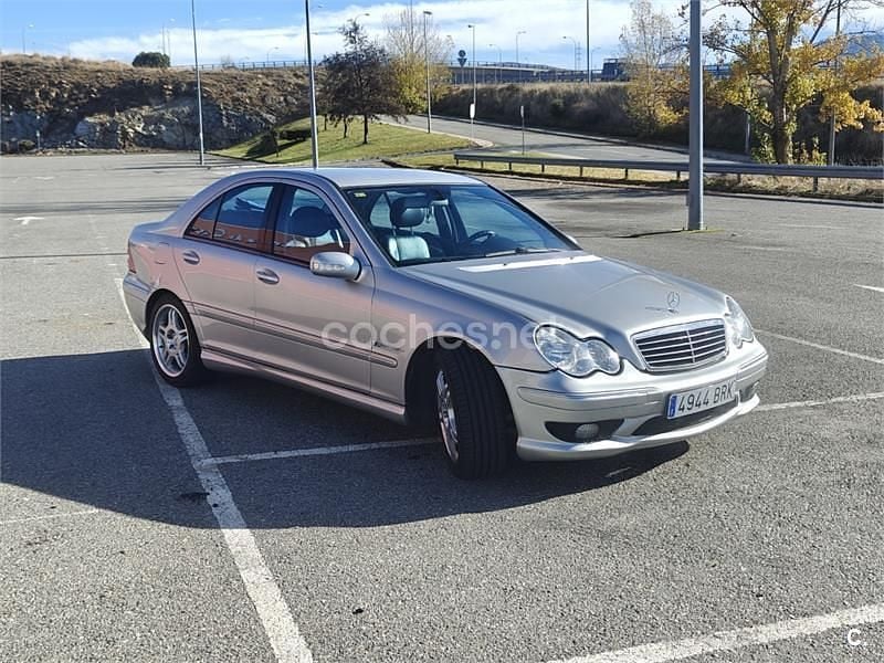 Usado Mercedes C32 AMG AMG 354 CV (260 kW) 2001 Gris / plata Berlina