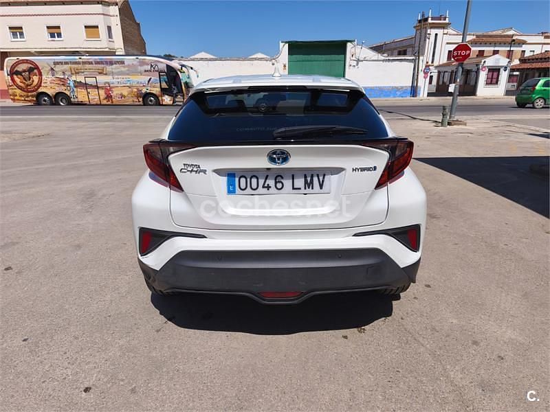 Usado Toyota C-HR Advance 122 CV (89 kW) 2021 Blanco SUV