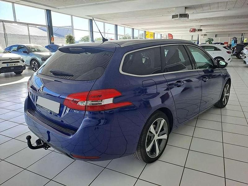 Usado Peugeot 308 SW Allure 131 CV (96 kW) 2019 Familiar