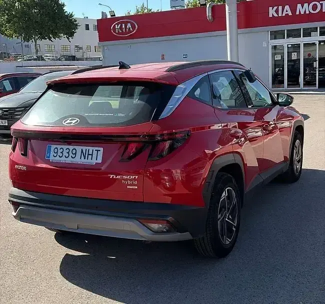 Usado Hyundai Tucson 160 CV (117 kW) 2025 Rojo SUV