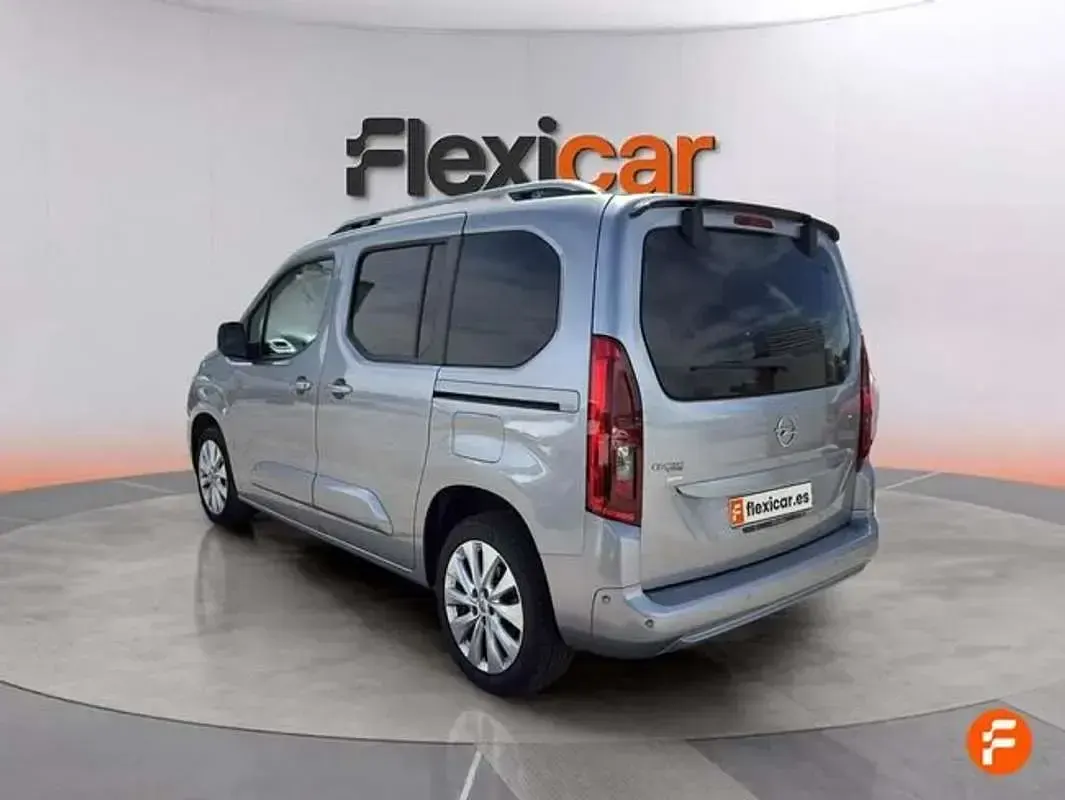 Usado Opel Combo Life 131 CV (96 kW) 2021 Gris Monovolumen