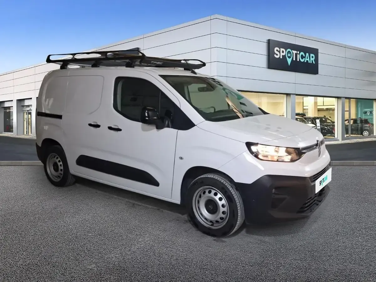 Usado Citroën Berlingo 130 CV (95 kW) 2024 Blanco Monovolumen