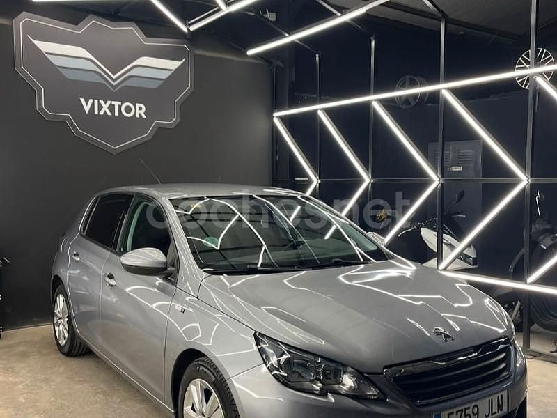 Usado Peugeot 308 Style 110 CV (80 kW) 2016 Gris / plata Berlina