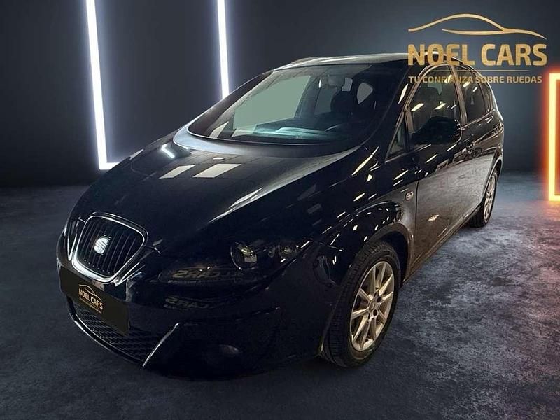 Usado Seat Altea Ecomotive 105 CV (77 kW) 2010 Negro Monovolumen