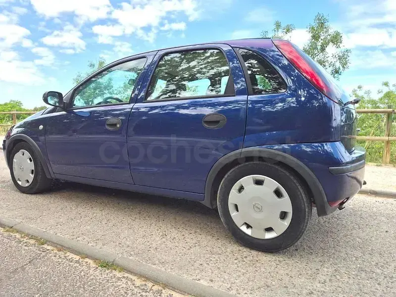 Usado Opel Corsa Essentia 60 CV (44 kW) 2004 Azul Utilitario