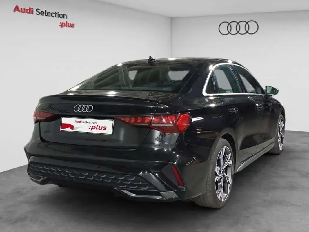Usado Audi A4 S-Line 150 CV (110 kW) 2025 Negro Berlina