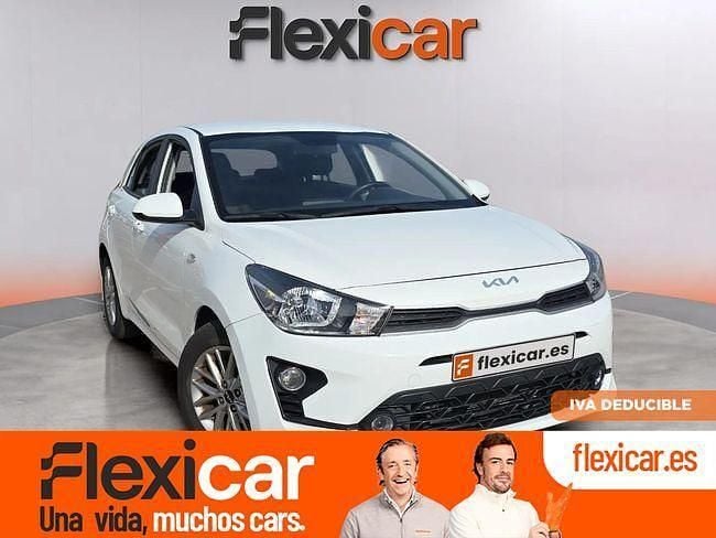 Blanco Usado 2022 Kia Rio Berlina | 12.970 € (Precio justo) - Imagen 1/4
