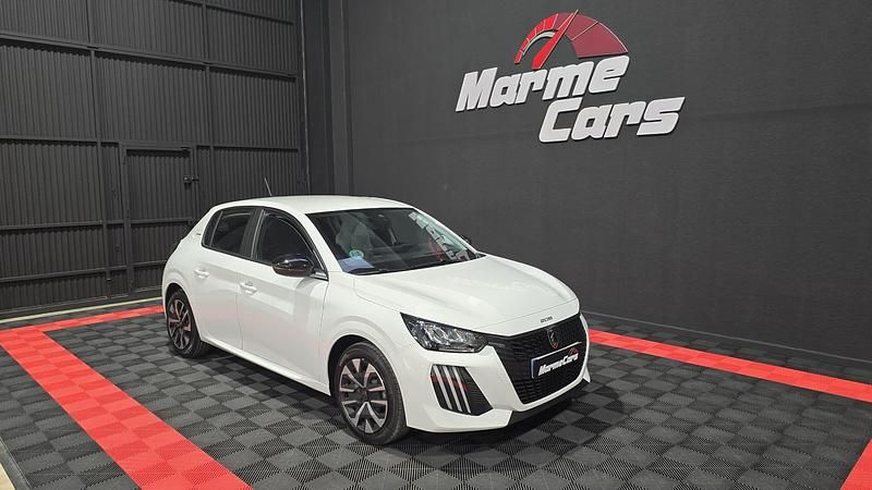 Blanco Usado 2025 Peugeot 208 Style Utilitario | 14.999 € (Precio justo) - Imagen 1/2