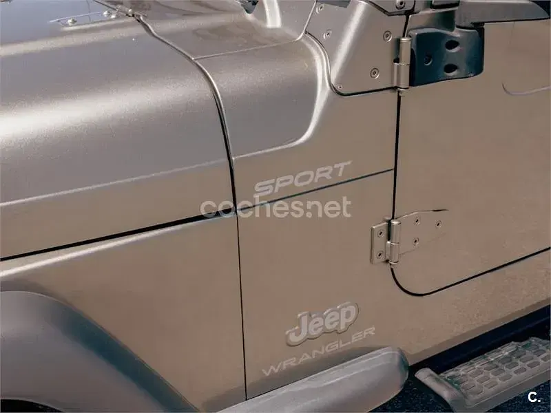 Usado Jeep Wrangler 143 CV (105 kW) 2006 Beige SUV