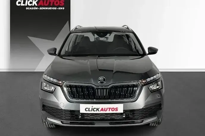 Usado Skoda Kamiq Ambition 95 CV (69 kW) 2024 Azul SUV