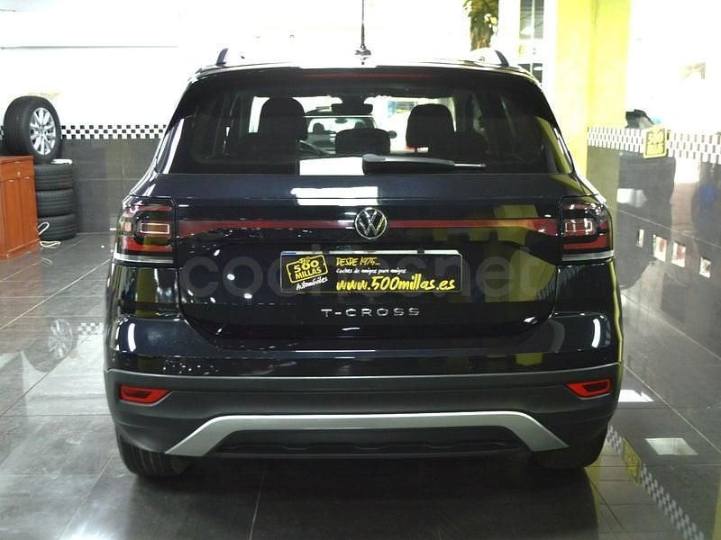 Usado VW T-Cross Advance 110 CV (80 kW) 2022 Negro SUV
