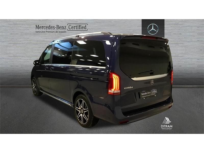 Usado Mercedes V250 Avantgarde 190 CV (139 kW) 2023 Azul Monovolumen