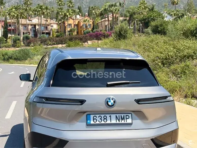 Begagnad BMW iX 239 kW (326 HK) 2023 Eléctrico SUV