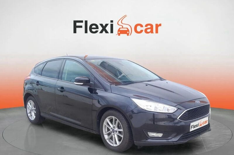 Negro Usado 2018 Ford Focus Titanium Berlina | 8490 € - Imagen 1/4
