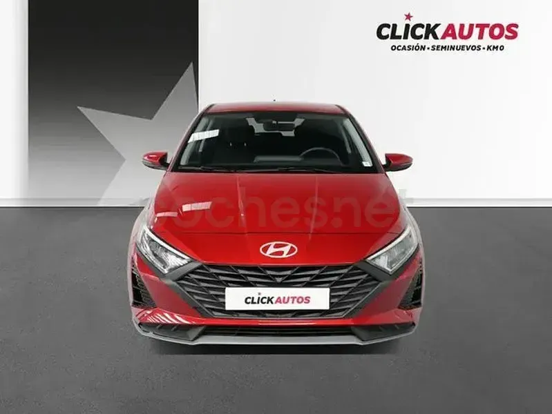 Usado Hyundai i20 84 CV (61 kW) 2025 Rojo Utilitario