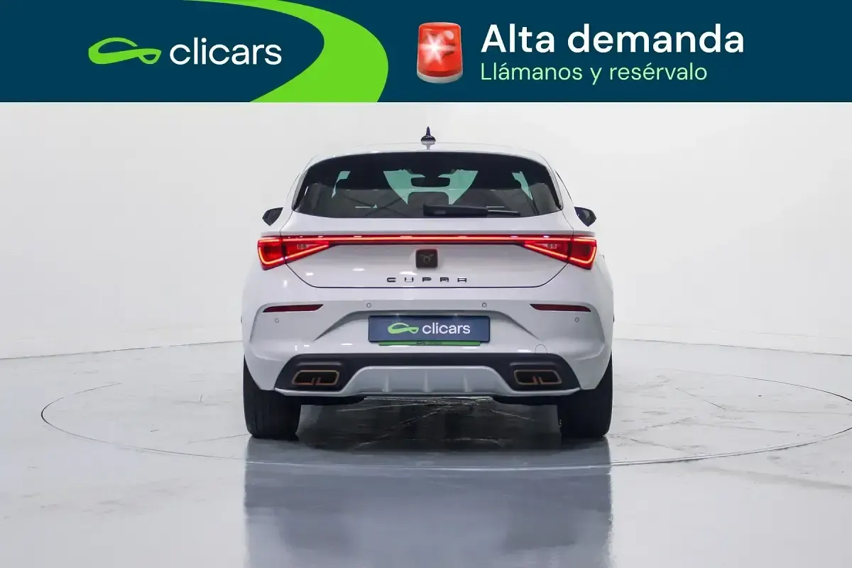 Usado Cupra Leon VZ 245 CV (180 kW) 2021 Blanco Berlina