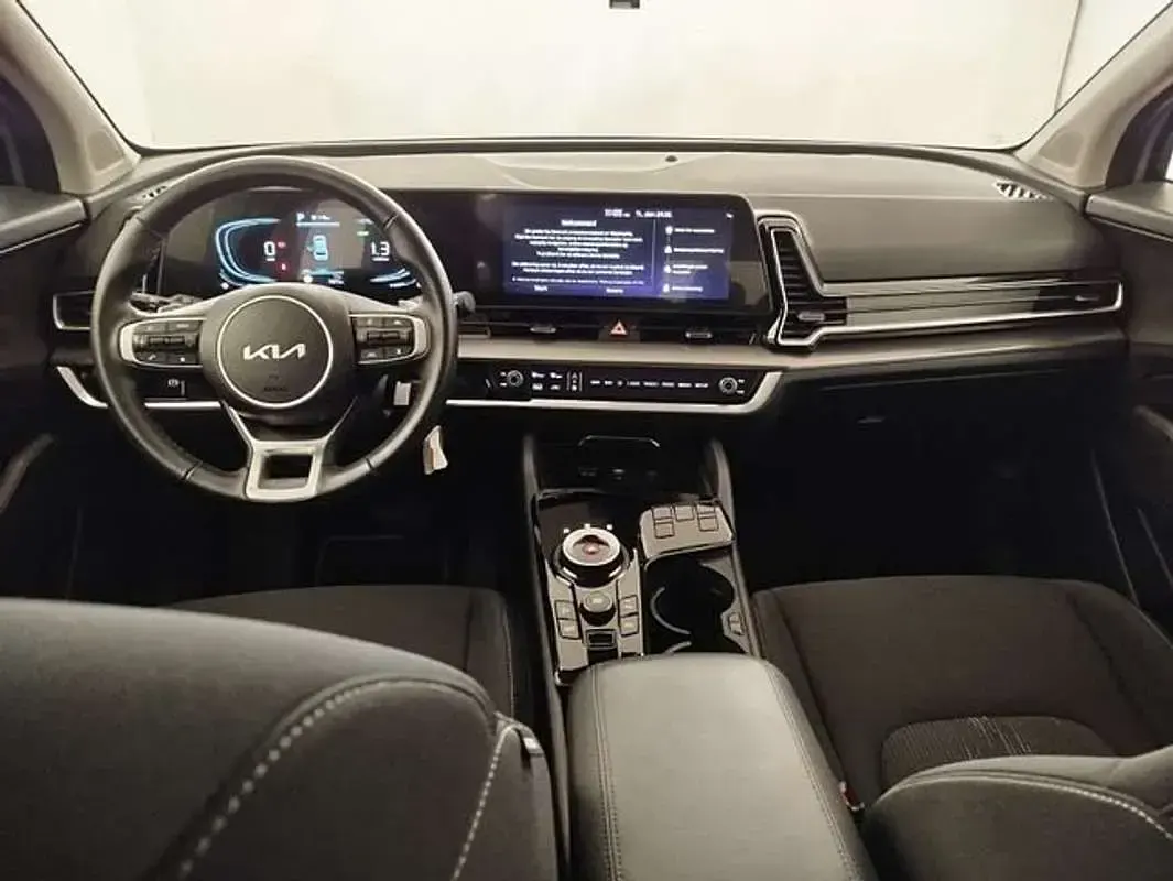 Usado Kia Sportage 116 CV (85 kW) 2025 Plateado SUV