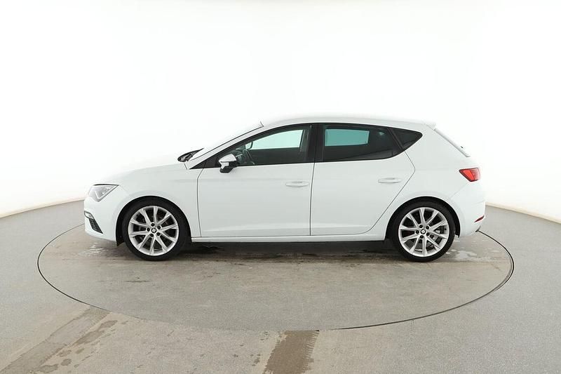 Usado Seat Leon FR 131 CV (96 kW) 2018 Blanco Berlina