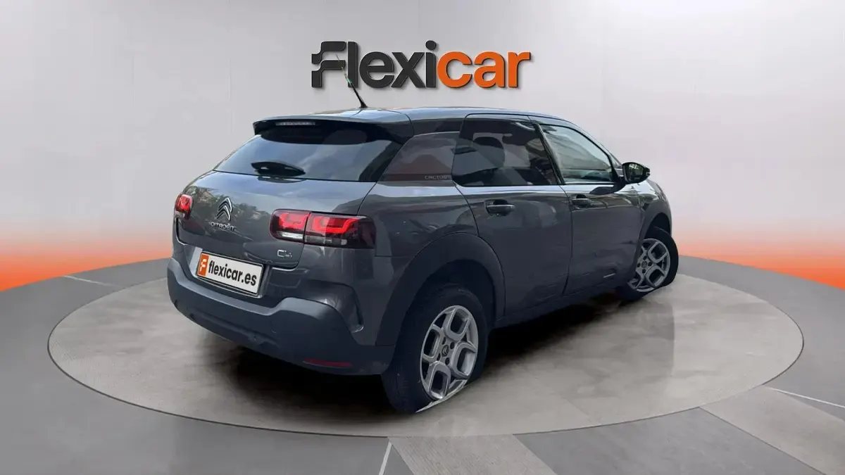 Usado Citroën C4 Comfort 110 CV (80 kW) 2018 Gris Berlina