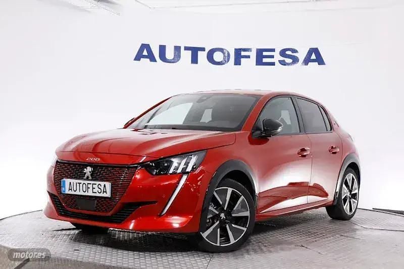 Granate Usado 2021 Peugeot e-208 GT Utilitario | 17.950 € (Buen precio) - Imagen 1/4